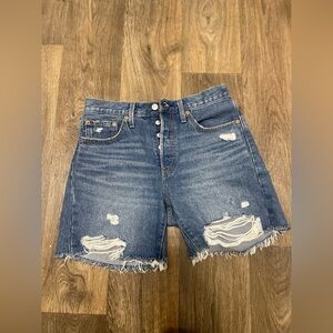 Levi’s 501 cut off denim shorts size 27